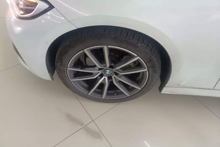 Used BMW 3 Series 2020 325Li M Sport Package Left Front Wheel Hub