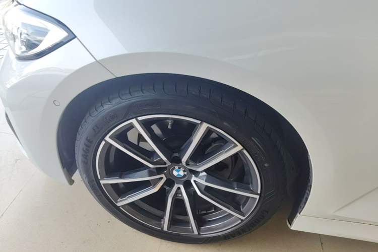 Used BMW 3 Series 2020 Facelifted 325i M Sport Package Left Front Wheel Hub