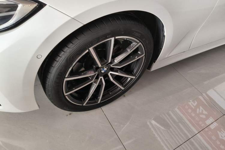 Used BMW 3 Series 2020 Restyled 325Li M Sport Package Left Front Wheel Hub