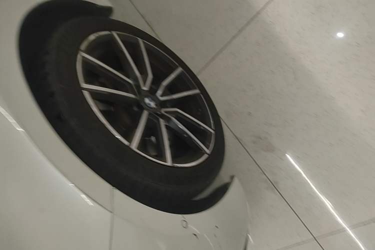 Used BMW 3 Series 2020 Facelifted 325i M Sport Package Left Front Wheel Hub