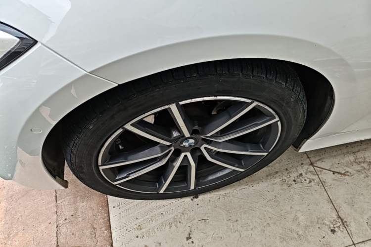 Used BMW 3 Series 2020 320Li M Sport Package Left Front Wheel Hub
