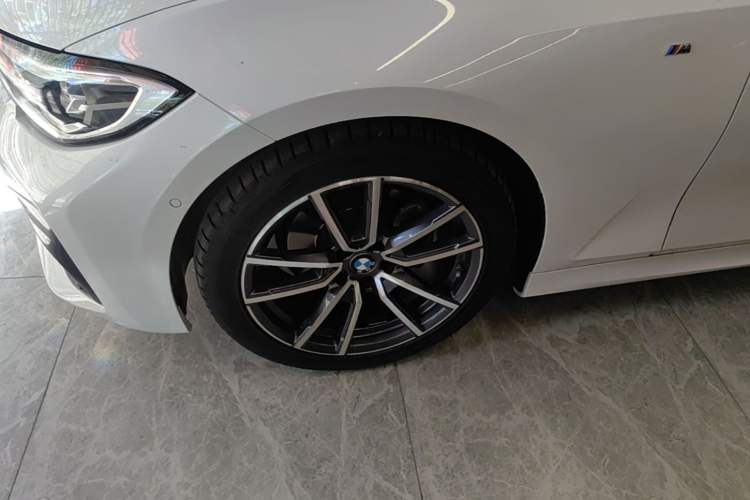 Used BMW 3 Series 2020 Restyled 325Li M Sport Package Left Front Wheel Hub