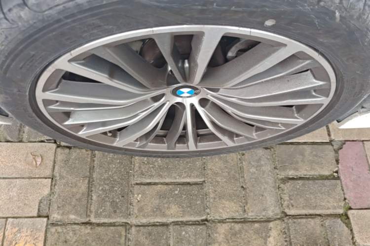 Used BMW 3 Series 2020 325Li First Edition Left Front Wheel Hub