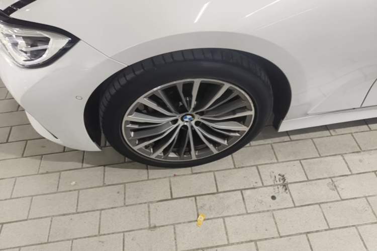 Used BMW 3 Series 2020 325Li First Edition Left Front Wheel Hub