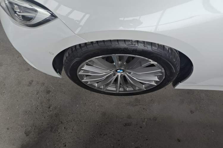 Used BMW 3 Series 2020 325Li First Edition Left Front Wheel Hub