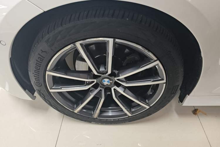 Used BMW 3 Series 2020 Restyled 325Li M Sport Package Left Front Wheel Hub