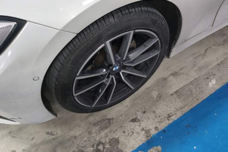 Used BMW 3 Series 2020 Restyled 325Li M Sport Package Left Front Wheel Hub