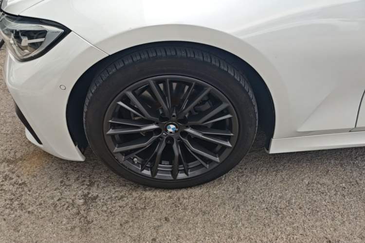Used BMW 3 Series 2020 Facelifted 325Li M Sport Night Edition Package Left Front Wheel Hub