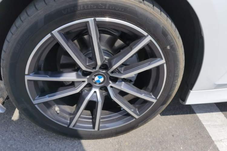 Used BMW 3 Series 2020 Restyled 325Li M Sport Package Left Front Wheel Hub