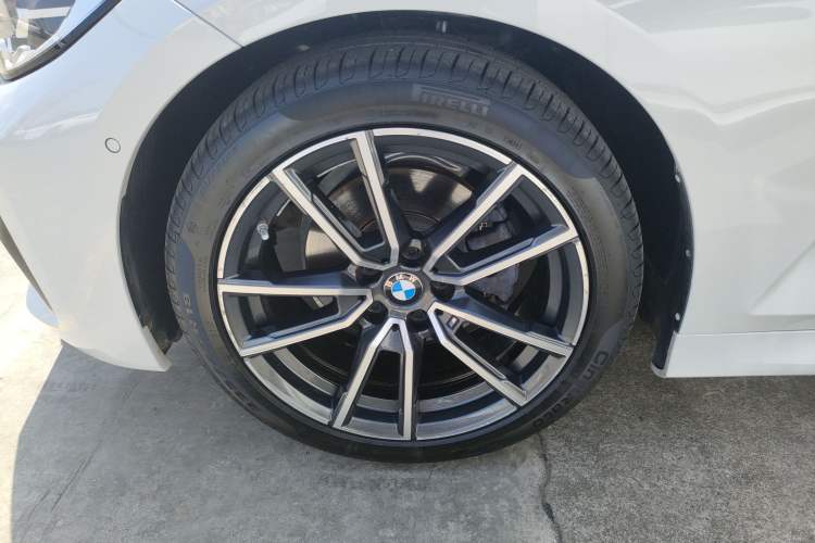 Used BMW 3 Series 2020 Restyled 325Li M Sport Package Left Front Wheel Hub