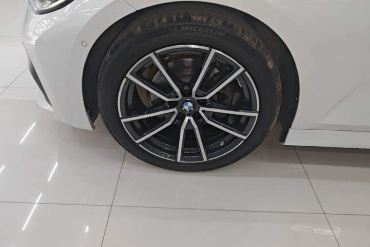 Used BMW 3 Series 2020 Restyled 325Li M Sport Package Left Front Wheel Hub