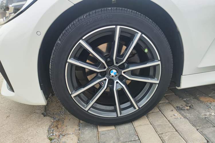 Used BMW 3 Series 2020 Restyled 325Li M Sport Package Left Front Wheel Hub