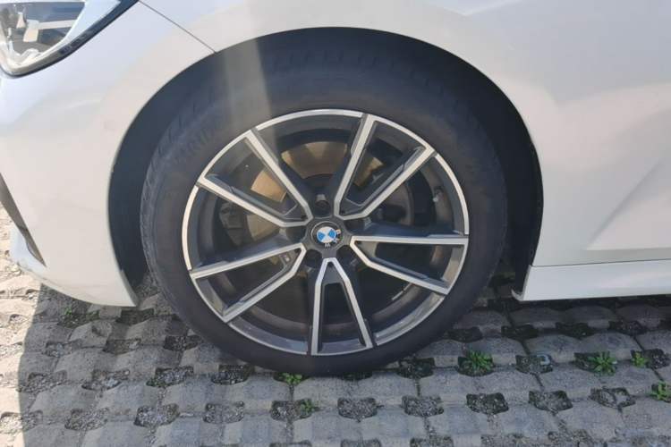 Used BMW 3 Series 2020 Restyled 325Li M Sport Package Left Front Wheel Hub