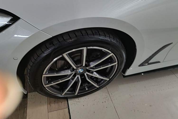 Used BMW 3 Series 2020 Restyled 325Li M Sport Package Left Front Wheel Hub