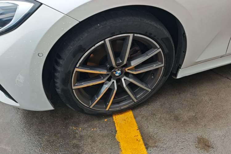 Used BMW 3 Series 2020 Restyled 325Li M Sport Package Left Front Wheel Hub
