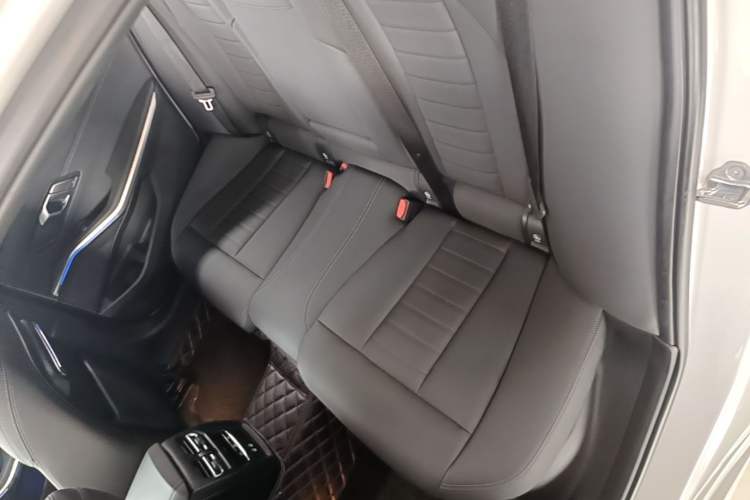 Used BMW 3 Series 2020 325Li M Sport Package Left Rear Seat