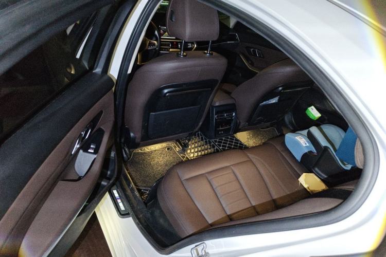 Used BMW 3 Series 2020 320Li M Sport Package Left Rear Seat