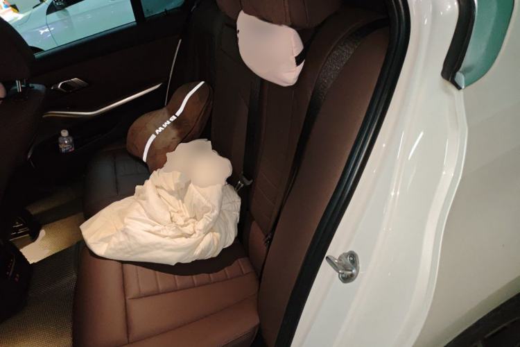 Used BMW 3 Series 2020 320Li M Sport Package Left Rear Seat