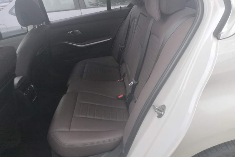 Used BMW 3 Series 2020 320Li M Sport Package Left Rear Seat