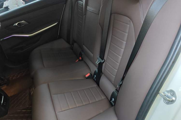 Used BMW 3 Series 2020 325Li First Edition Left Rear Seat