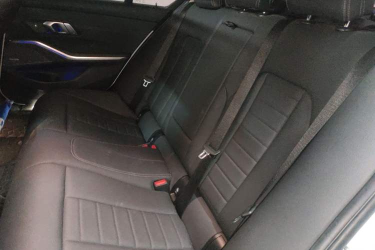 Used BMW 3 Series 2020 Restyled 325i M Sport Night Edition Package Left Rear Seat