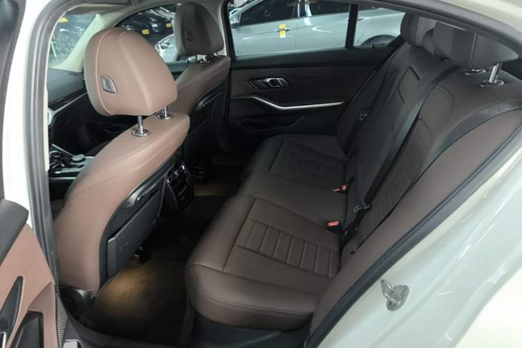 Used BMW 3 Series 2020 Facelifted 325Li xDrive M Sport Package Left Rear Seat