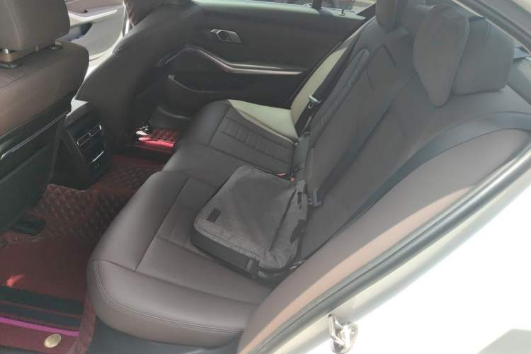 Used BMW 3 Series 2020 Restyled 325Li M Sport Package Left Rear Seat