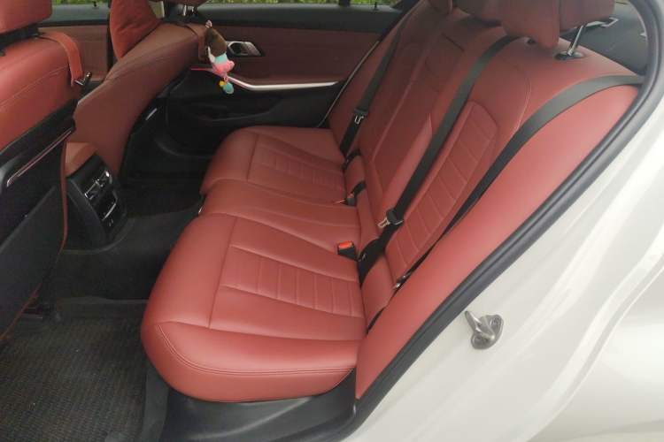 Used BMW 3 Series 2020 Restyled 325Li M Sport Package Left Rear Seat