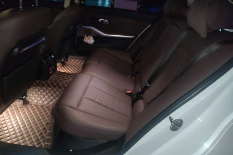 Used BMW 3 Series 2020 Restyled 325Li M Sport Package Left Rear Seat
