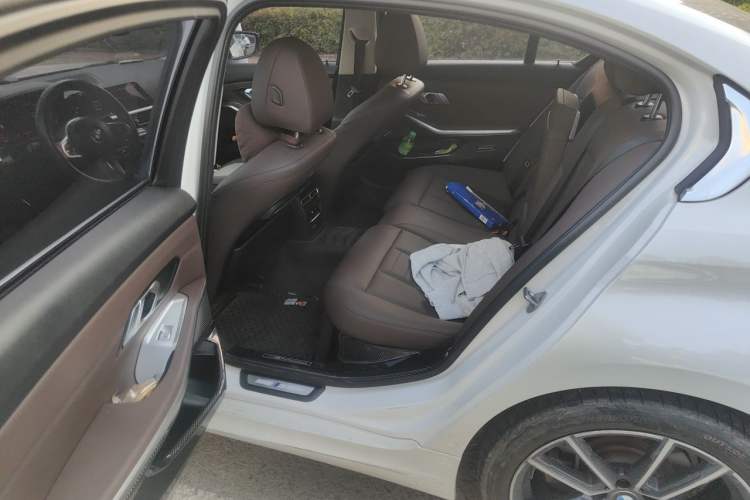 Used BMW 3 Series 2020 320Li M Sport Package Left Rear Seat