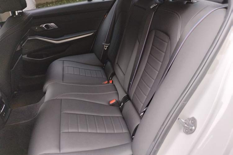 Used BMW 3 Series 2020 Facelifted 325Li M Sport Night Edition Package Left Rear Seat