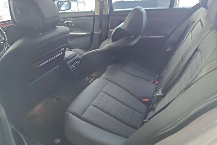 Used BMW 3 Series 2020 325Li M Sport Package Left Rear Seat