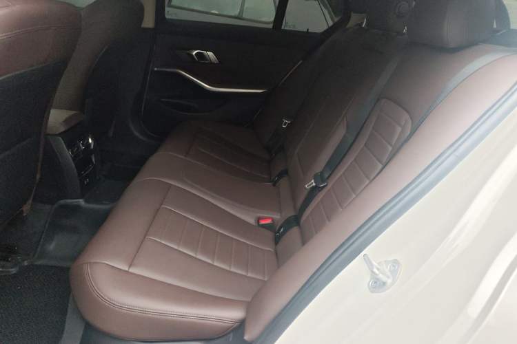 Used BMW 3 Series 2020 320i Sport Package Left Rear Seat