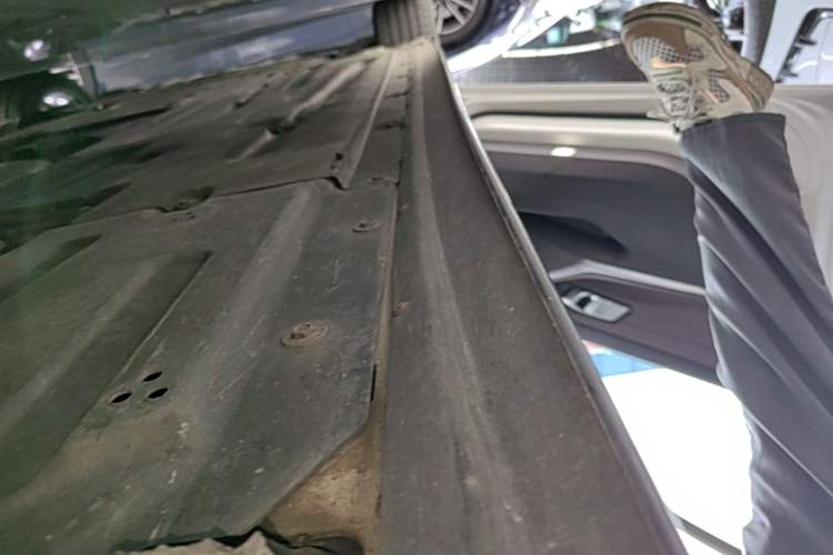 Used BMW 3 Series 2020 Restyled 325Li M Sport Package Left Side Sill