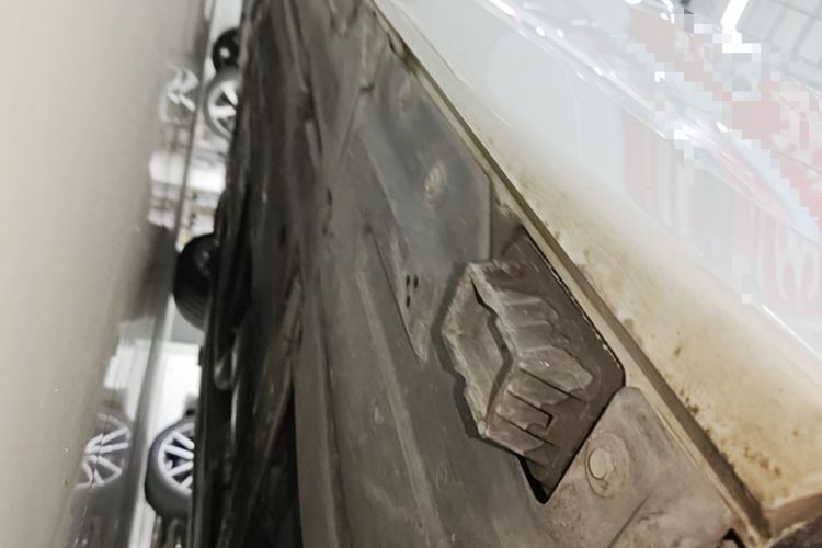 Used BMW 3 Series 2020 320i Sport Package Left Side Sill