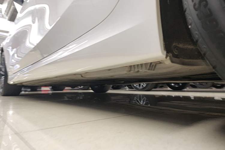 Used BMW 3 Series 2020 325Li xDrive M Sport Package Left Side Sill