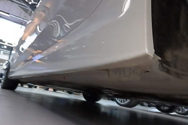 Used BMW 3 Series 2020 Restyled 325Li M Sport Package Left Side Sill