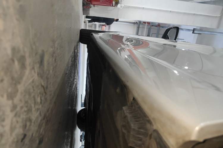 Used BMW 3 Series 2020 325Li M Sport Package Left Side Sill