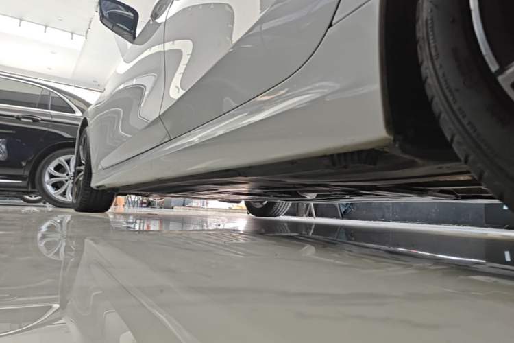 Used BMW 3 Series 2020 325Li M Sport Package Left Side Sill