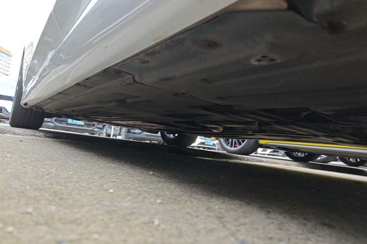 Used BMW 3 Series 2020 Restyled 325Li M Sport Package Left Side Sill