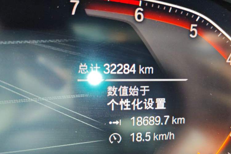 Used BMW 3 Series 2020 320Li M Sport Package Odometer Close Up