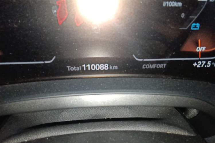 Used BMW 3 Series 2020 325Li First Edition Odometer Close Up