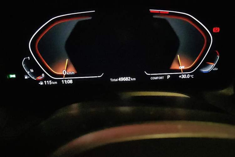 Used BMW 3 Series 2020 320Li M Sport Package Odometer Close Up