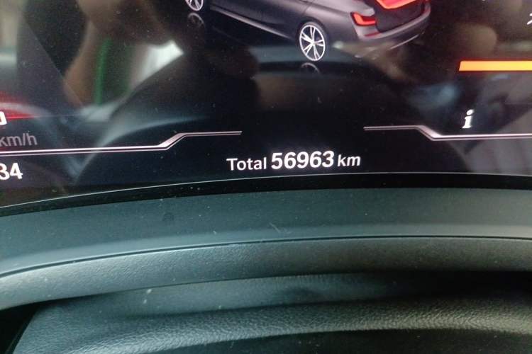 Used BMW 3 Series 2020 325Li M Sport Package Odometer Close Up