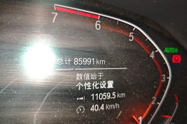 Used BMW 3 Series 2020 325i M Sport Package Odometer Close Up