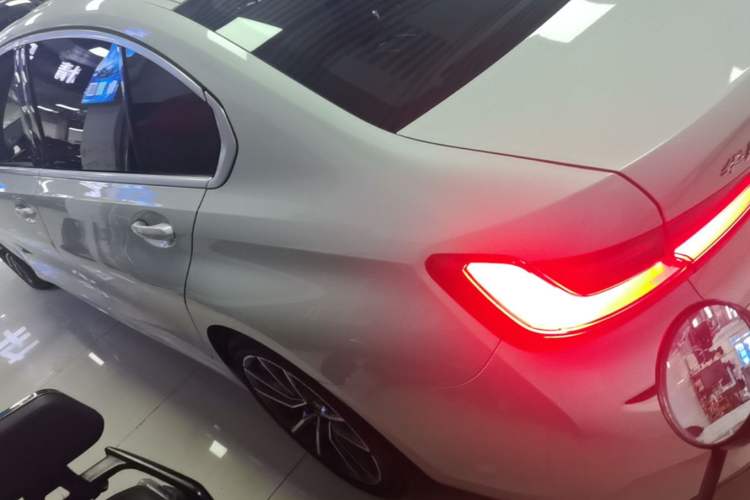 Used BMW 3 Series 2020 320Li M Sport Package Rear Left 45 Deg