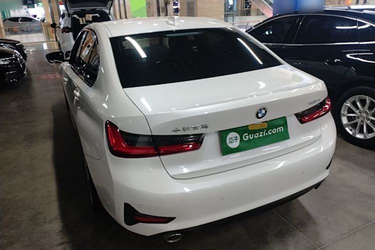 Used BMW 3 Series 2020 320i Sport Package Rear Left 45 Deg