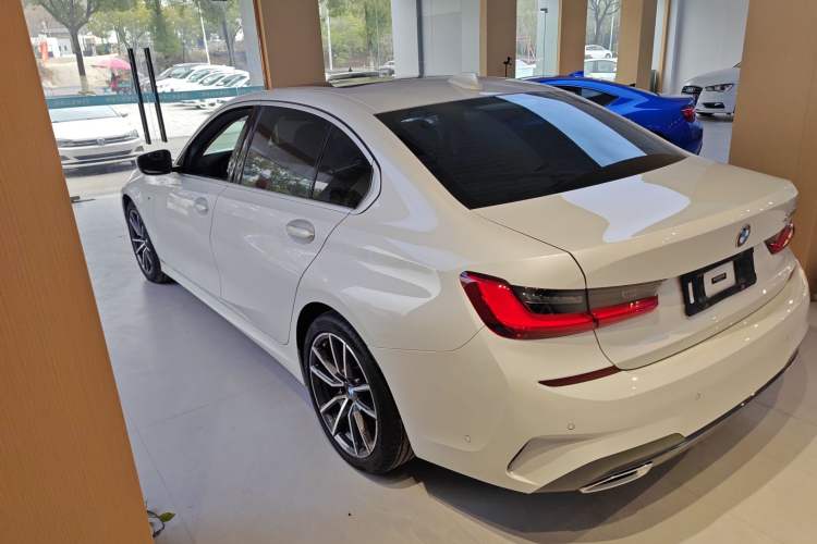 Used BMW 3 Series 2020 320Li M Sport Package Rear Left 45 Deg