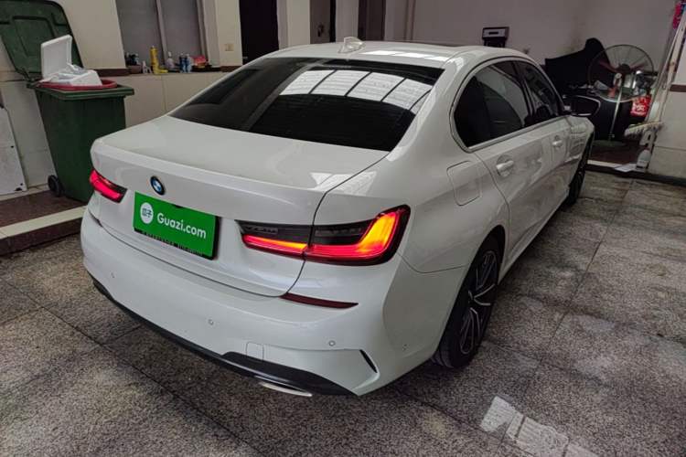 Used BMW 3 Series 2020 320Li M Sport Package Rear Right 45 Deg