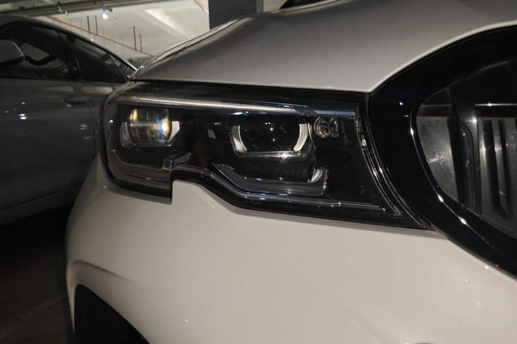 Used BMW 3 Series 2020 320Li M Sport Package Right Front Headlight